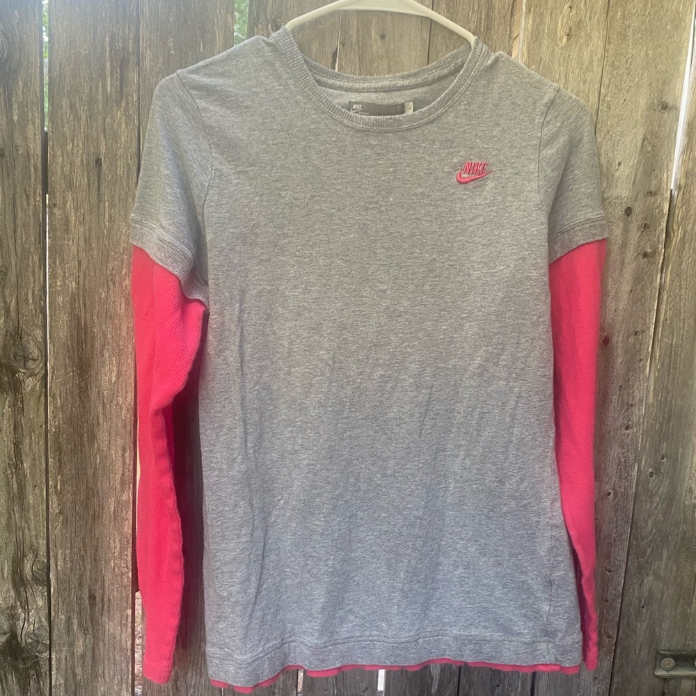 Nike long sleeved shirt size medium